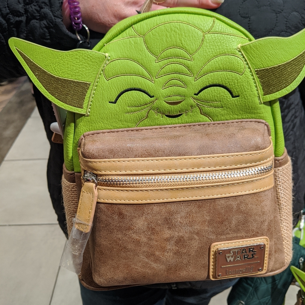 Hard to find loungefly yoda backpack